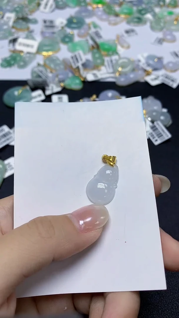 翡翠未镶嵌颈饰天然缅甸翡翠A货