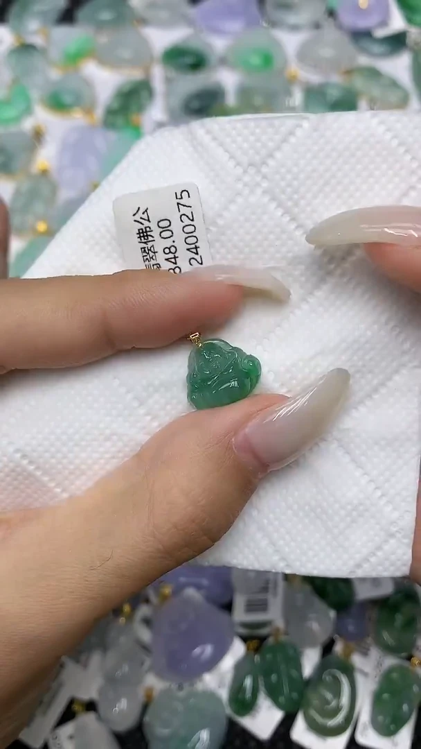 颈饰18K金镶嵌翡翠111111111111111