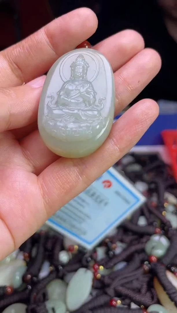 未镶嵌和田玉挂件1