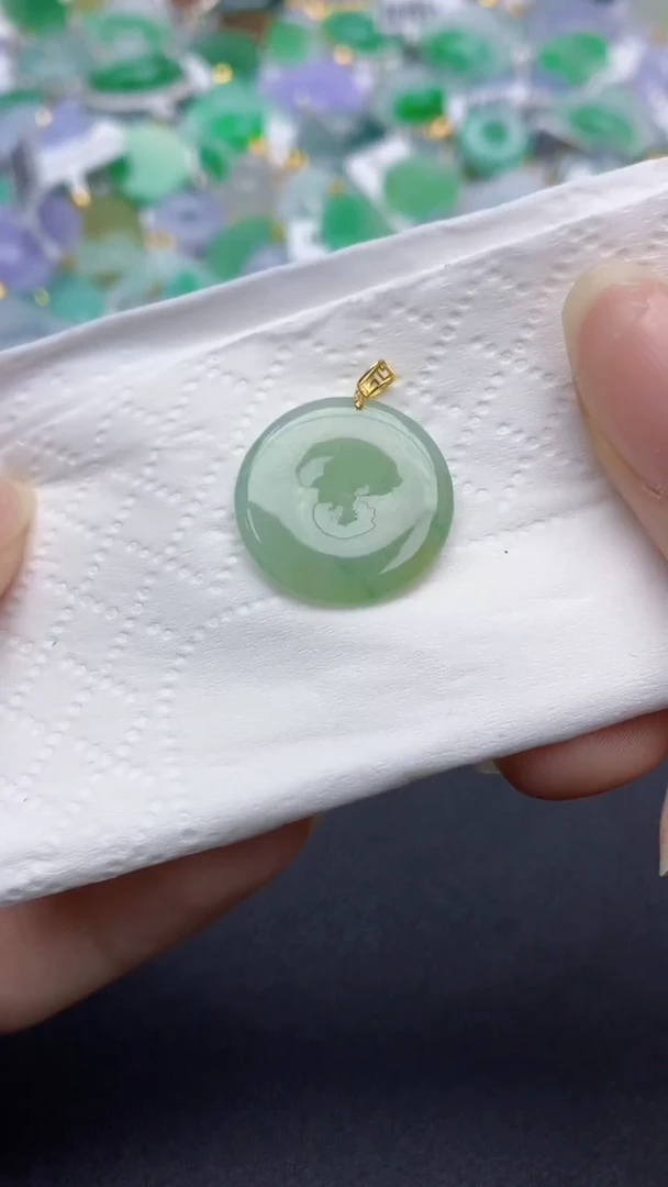 翡翠未镶嵌颈饰天然缅甸a货翡翠