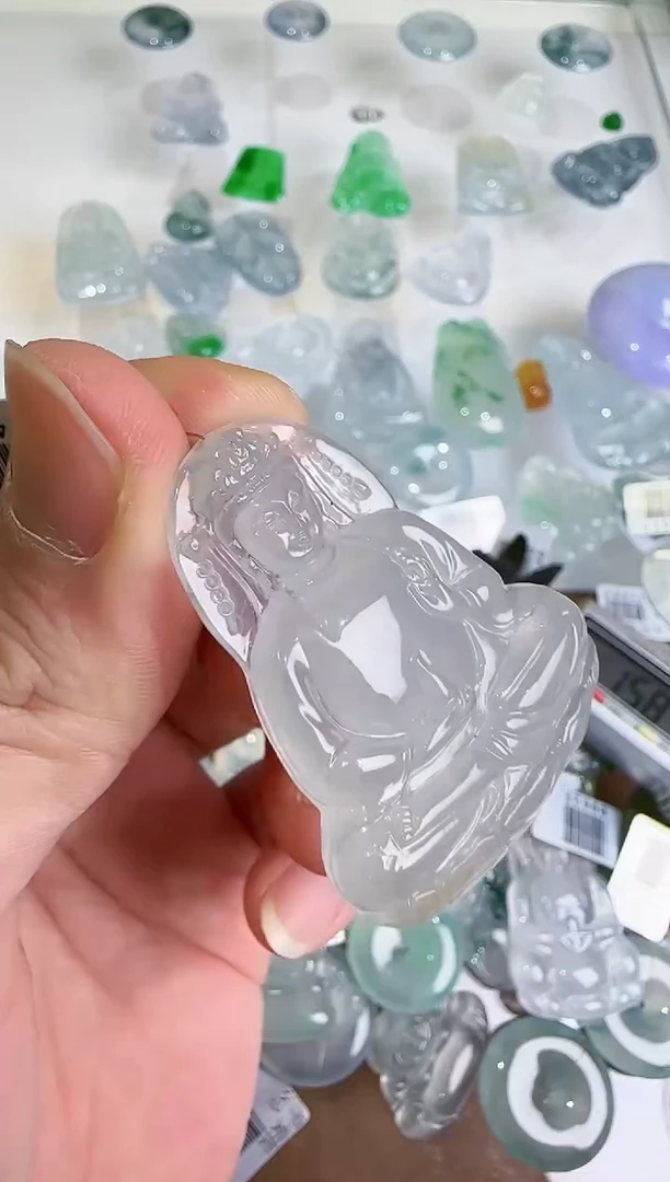 【闪购商品】翡翠吊坠(不含链)未镶嵌··