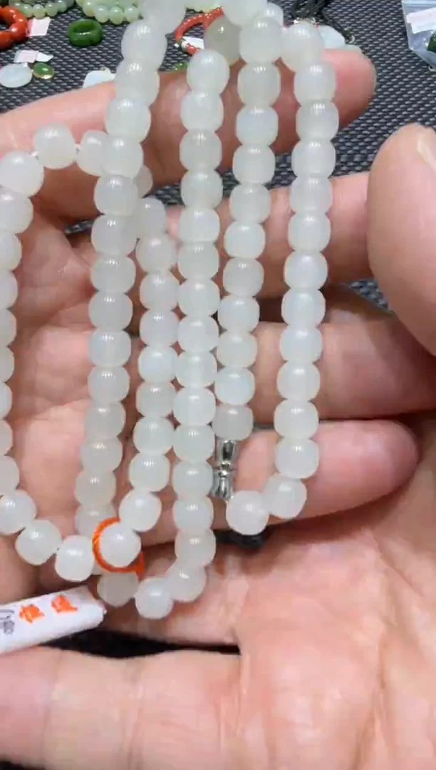 颈饰未镶嵌和田玉项链