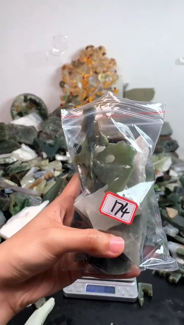 未镶嵌和田玉摆件174