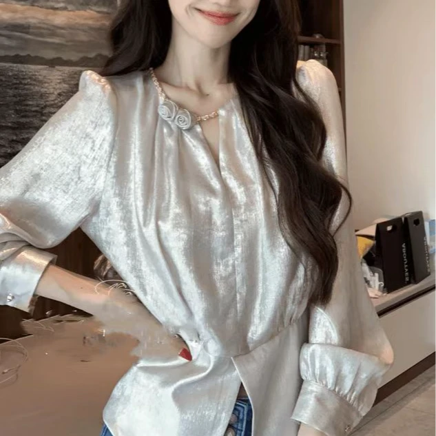 法式小香风圆领缎面衬衫女2025春季新款设计感气质显瘦洋气上衣潮