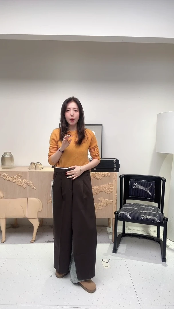 深咖色直筒休闲西裤