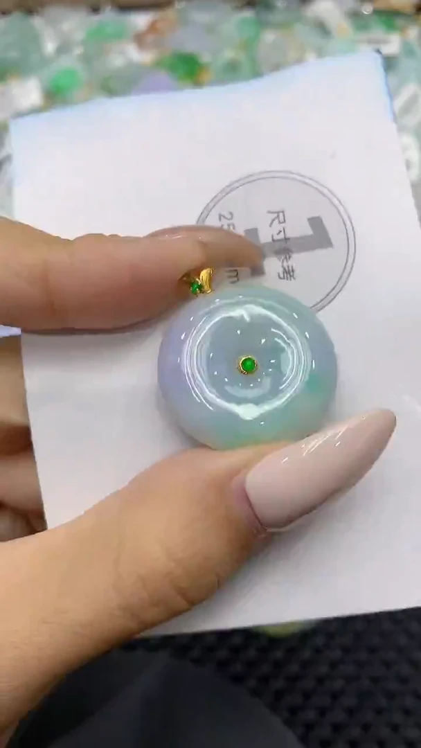 颈饰18K金镶嵌翡翠111111111111