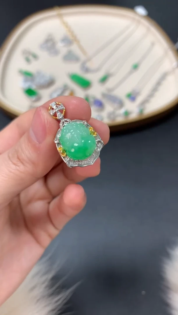 【闪购商品】翡翠吊坠(不含链)18K金镶嵌3980