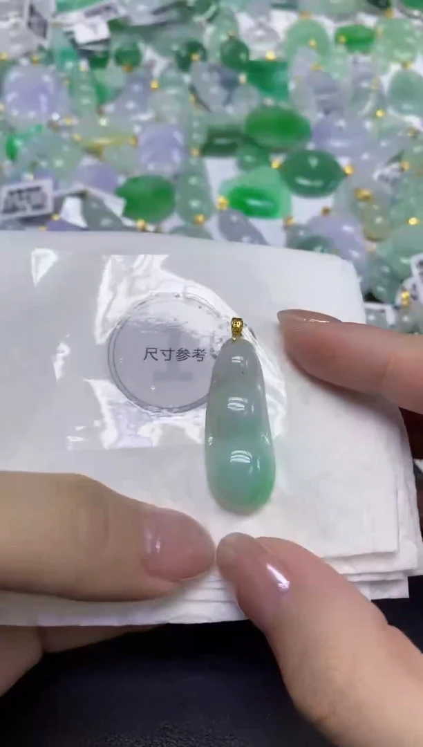 颈饰未镶嵌翡翠天然缅甸翡翠A货百元以上9元证书费自理