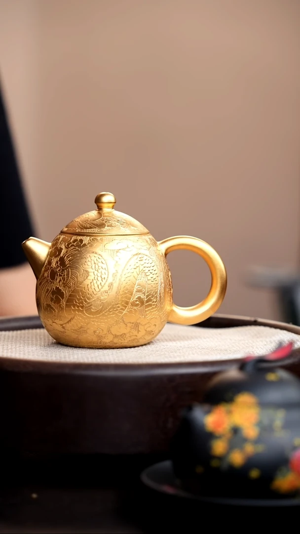 茶壶紫砂金色朱泥龙凤龙蛋