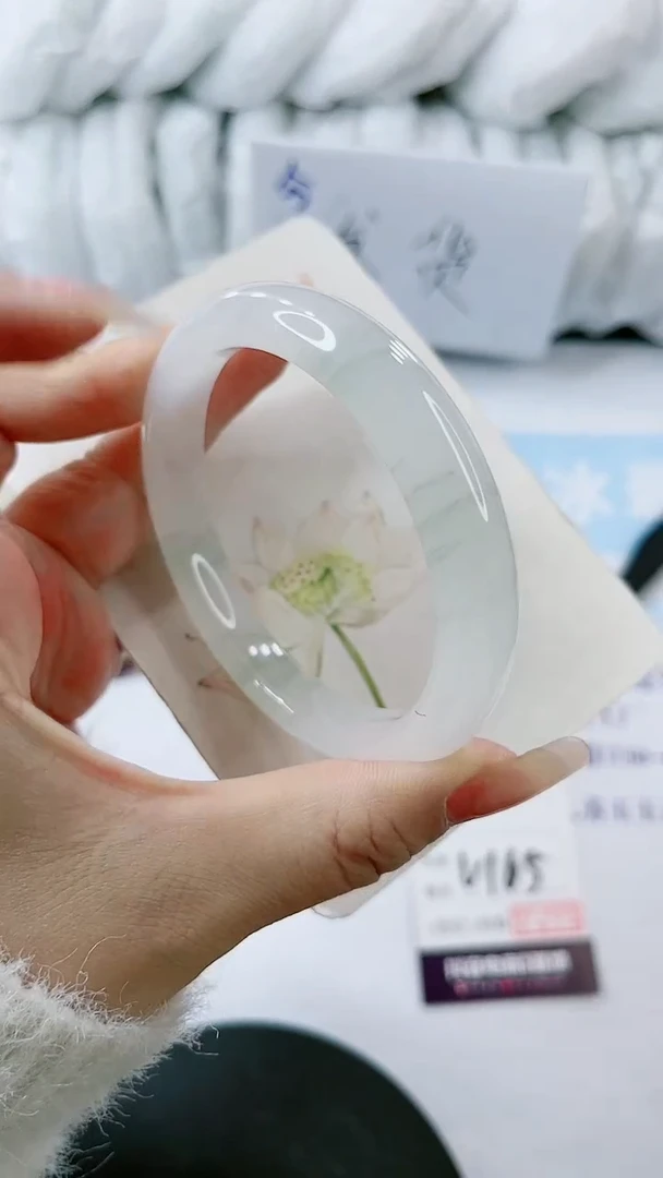 【闪购商品】石英质玉手镯合金多样性发货V165