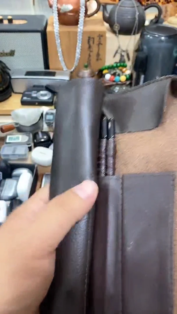 瓷片闪购商品  如图所示
