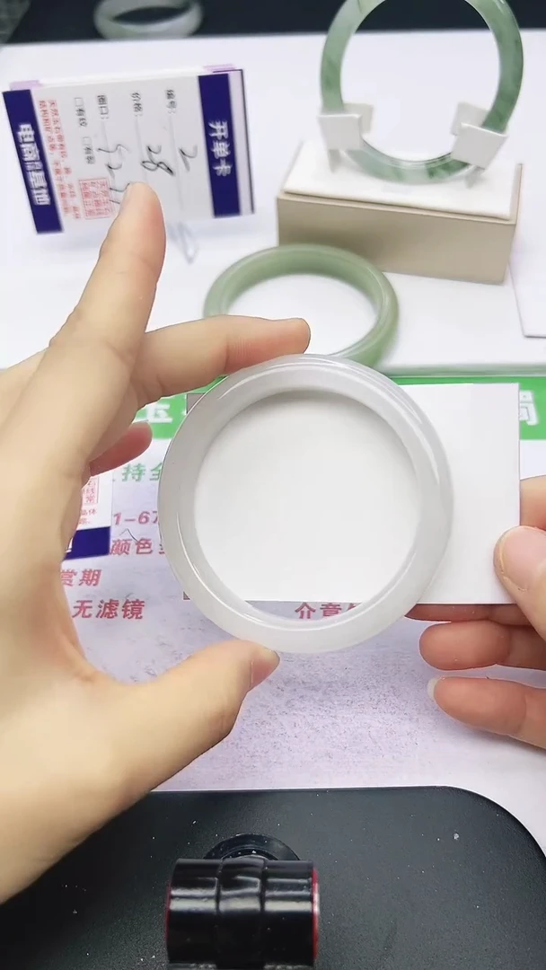 未镶嵌手镯石英质玉34-56/57/58