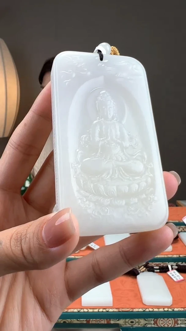 【闪购商品】和田玉颈饰未镶嵌1