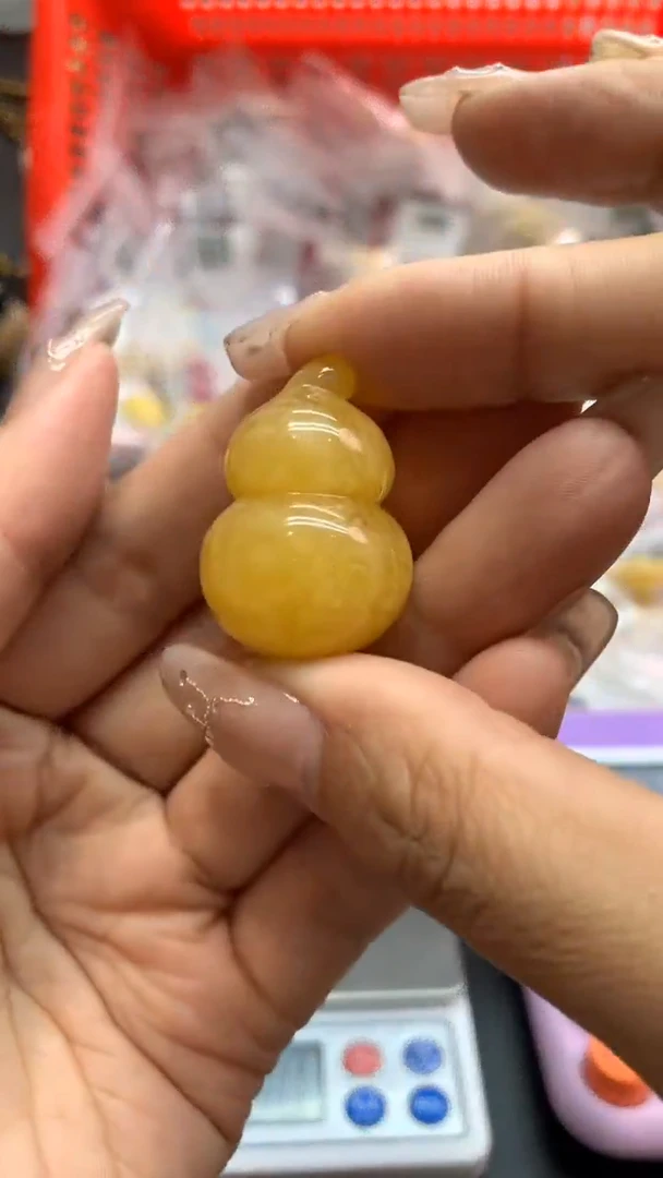 未镶嵌琥珀珠宝奇石2480