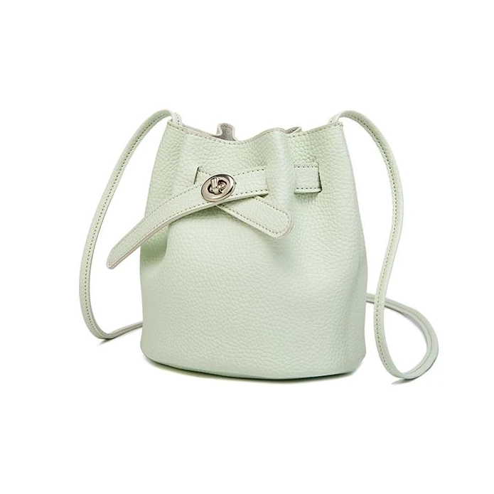 【工厂直销】薄荷曼波浅绿色水桶包2025春夏新款百搭斜挎包