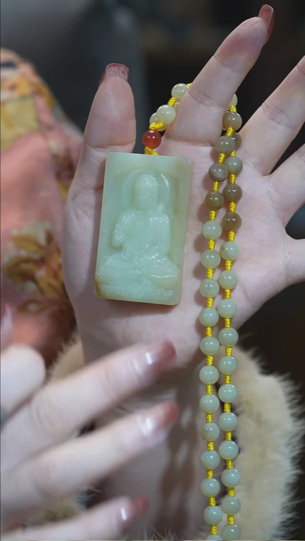 颈饰未镶嵌和田玉阿弥陀佛