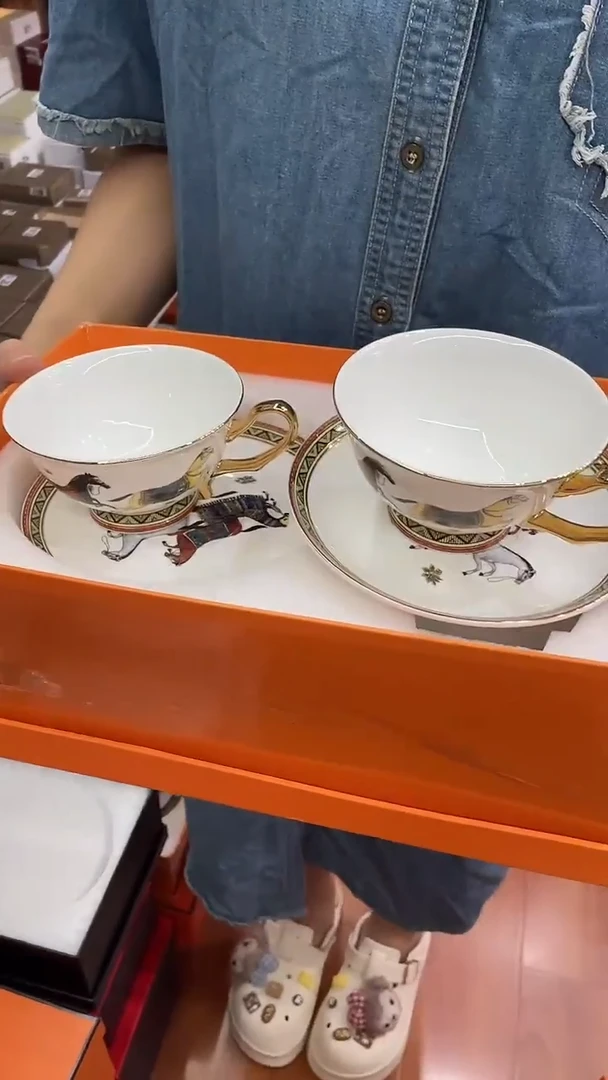 杯鸿辉家品牌瓷器，京东包邮！