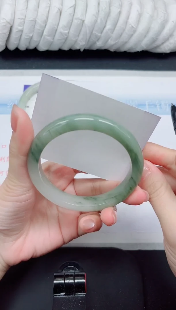 【闪购商品】石英质玉手镯未镶嵌6#61.5