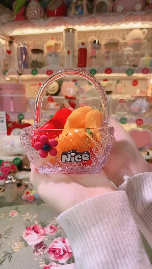 【闪购商品】摆件方形浮雕小提篮品质好，发货快，放心拍