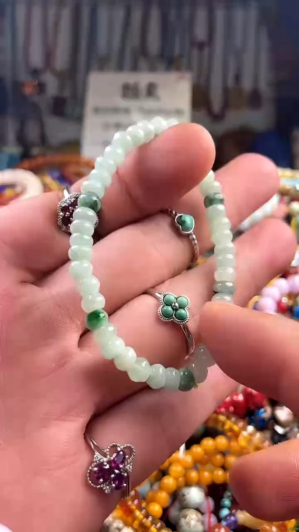 【闪购商品】翡翠手链未镶嵌(一物一件)135452