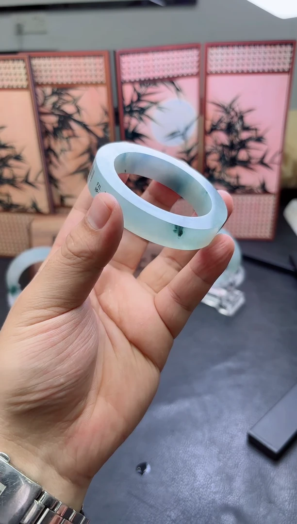 未镶嵌手镯定制翡翠小*子手镯定制