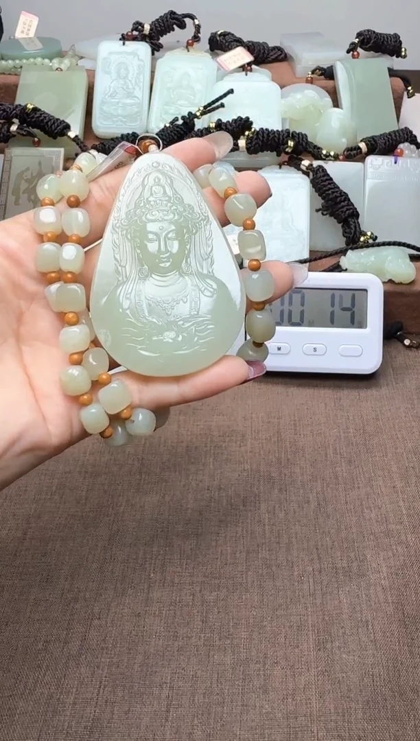 颈饰未镶嵌和田玉1