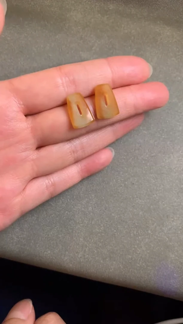 翡翠未镶嵌耳饰黄翡耳扣