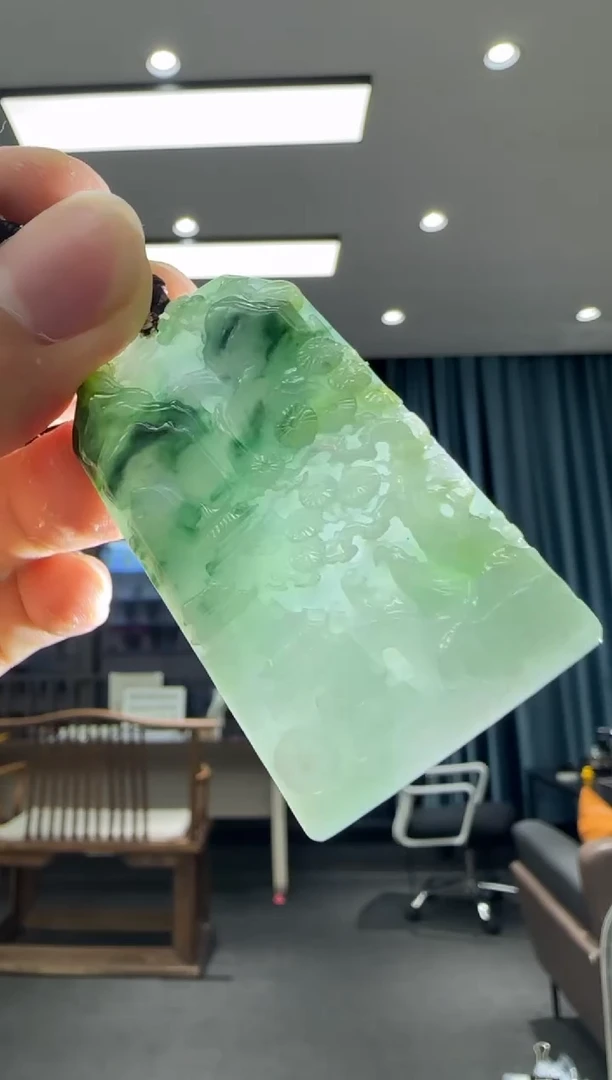 颈饰未镶嵌翡翠天然翡翠A货孤品一件