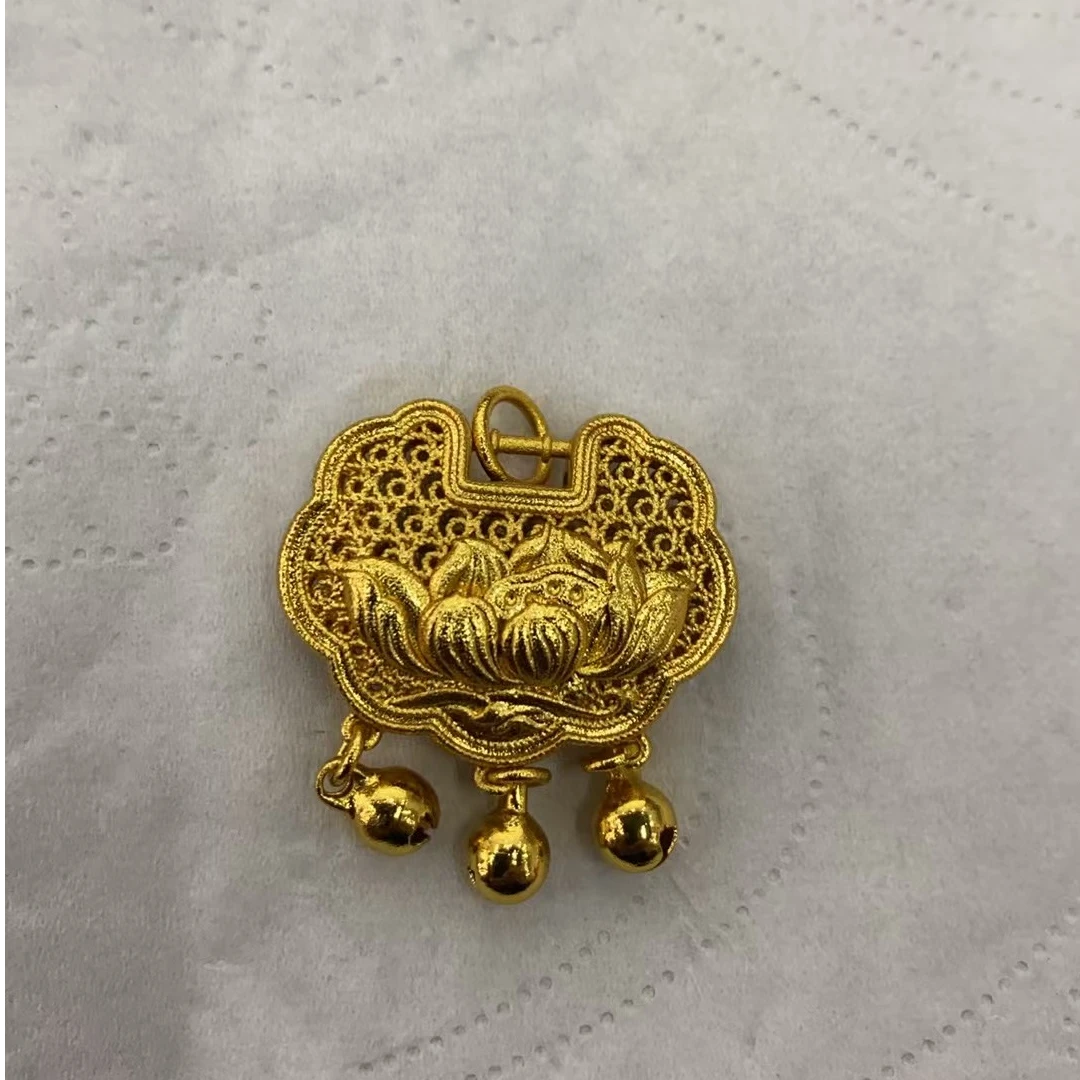 a26时尚百搭精品吊坠加链子