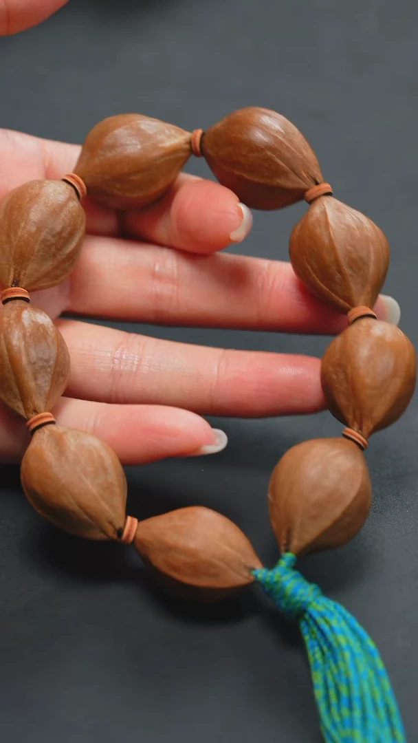 橄榄核手串2.1×2.8以下铁核素串