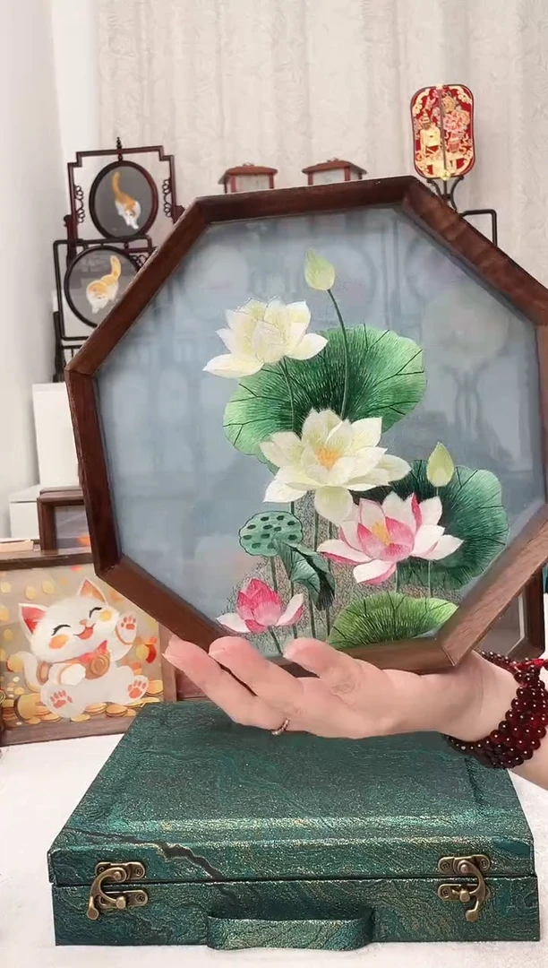 扇子绣作品手工摆台