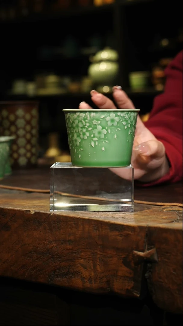 【闪购商品】瓷片李斌 梅子青繁花 猪口杯1