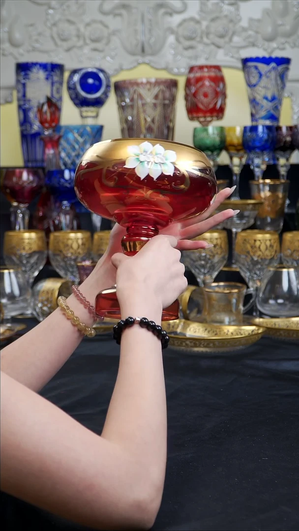 骨瓷婷婷中古器物如图所示111