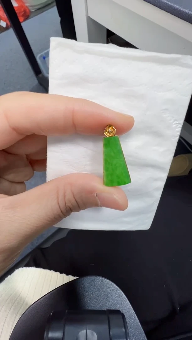 吊坠(不含链)18K金镶嵌翡翠880