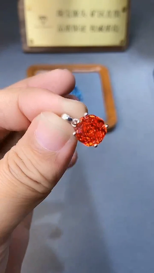 【闪购商品】石榴石颈饰银S925镶嵌354
