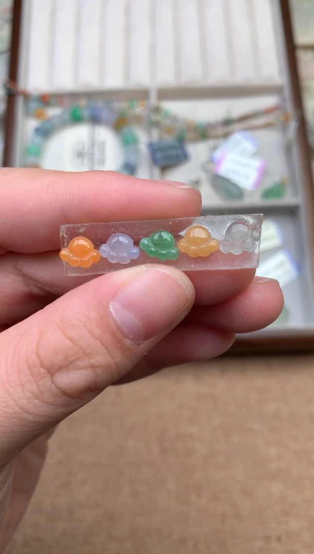 未镶嵌挂件翡翠一