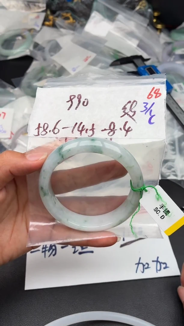 未镶嵌定制翡翠毛货需精细抛光多样性发1件68