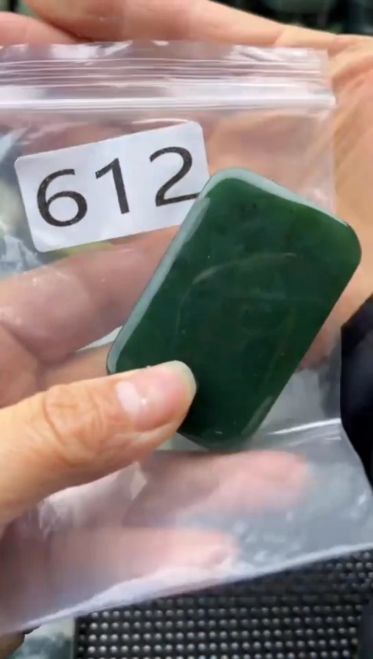 未镶嵌和田玉珠宝半成品牌子