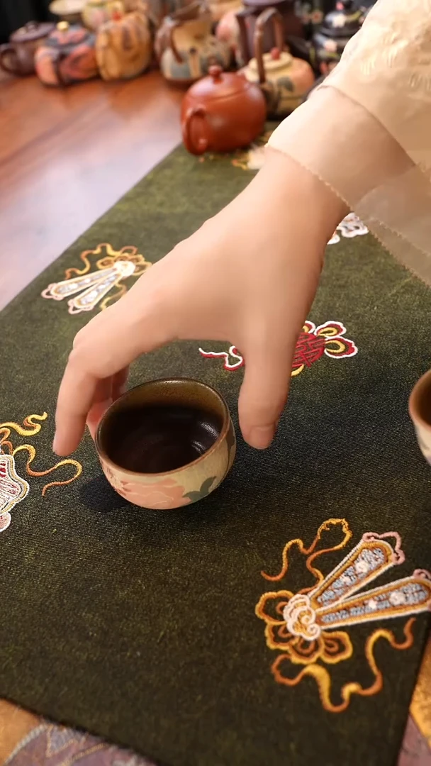 茶壶紫砂红色牡丹杯