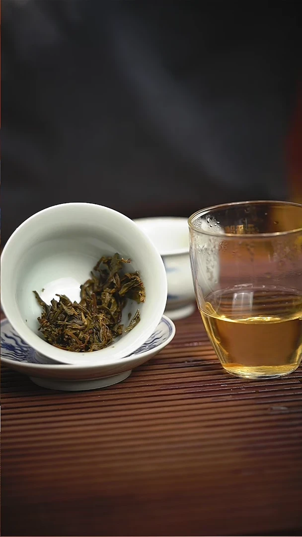 【闪购商品】18春《瓦竜》普洱生茶古树单株龙珠35颗