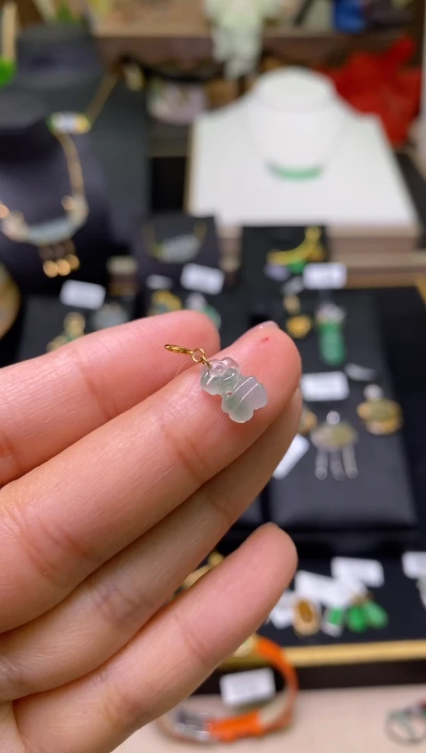 【闪购商品】翡翠颈饰18K金镶嵌净货17983