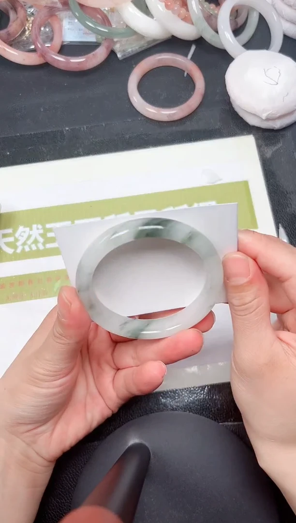 石英质玉手镯未镶嵌85-60