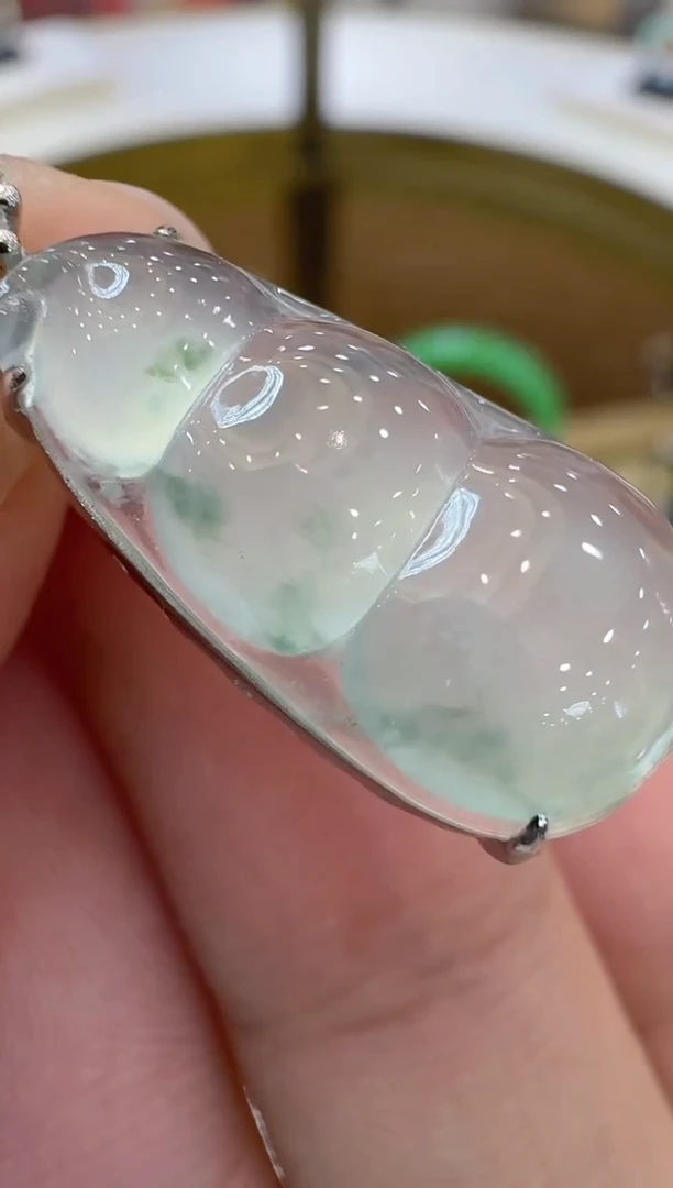 【闪购商品】翡翠吊坠(不含链)18K金镶嵌多样性团购发一件