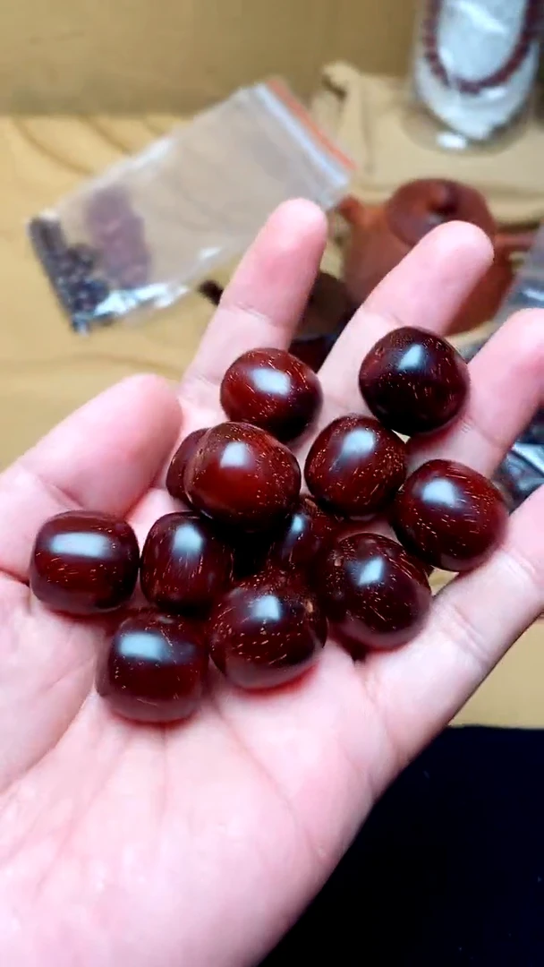 檀香紫檀（小叶紫檀）1.8老型金星（其一）