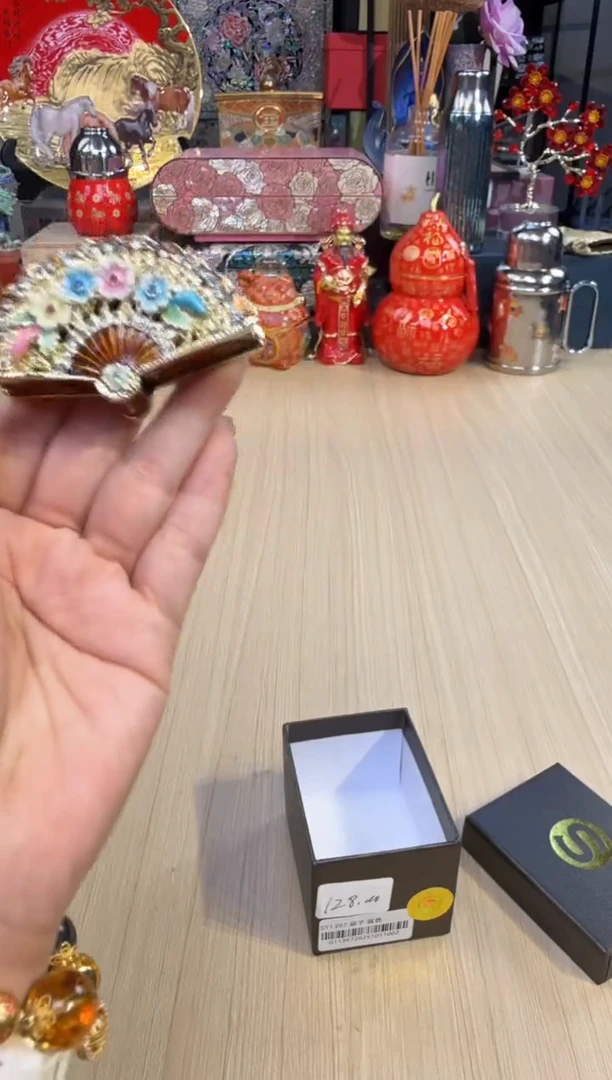 12七宝咖色扇子