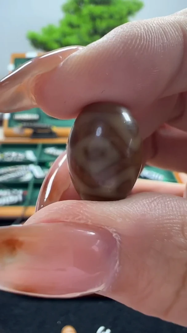 玛瑙/玉髓（覆膜）颈饰未镶嵌j**g23.（微瑕随机发货）