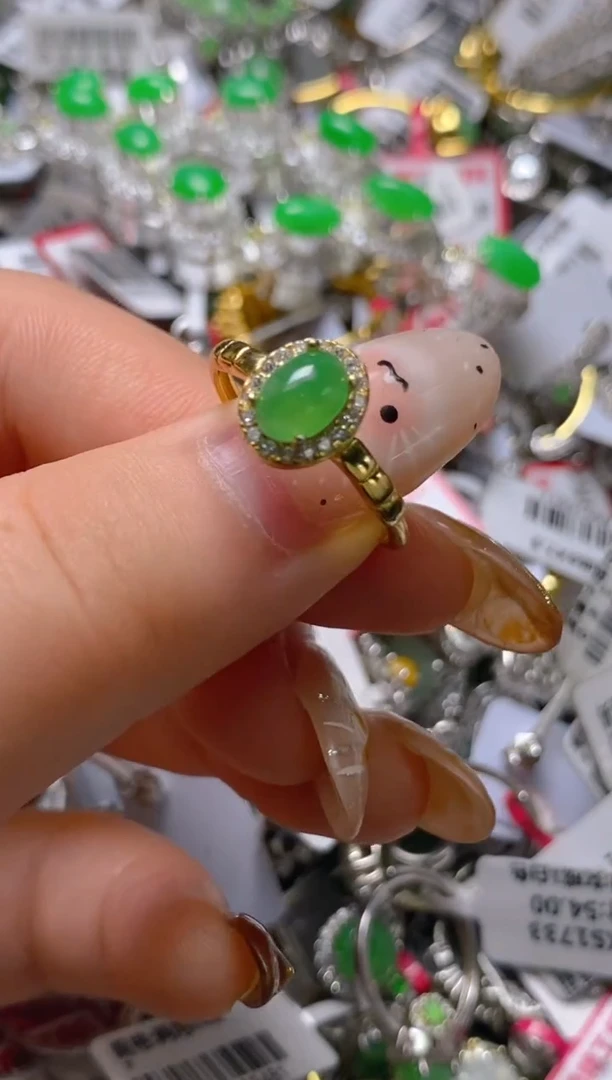 银S925镶嵌戒指翡翠百内无证书