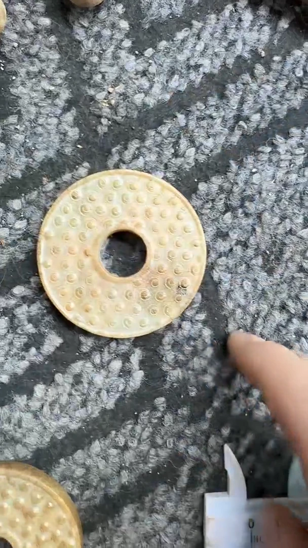 未镶嵌和田玉挂件1