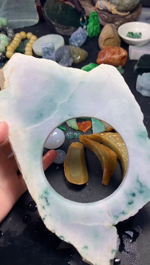 翡翠未镶嵌颈饰092天然翡翠