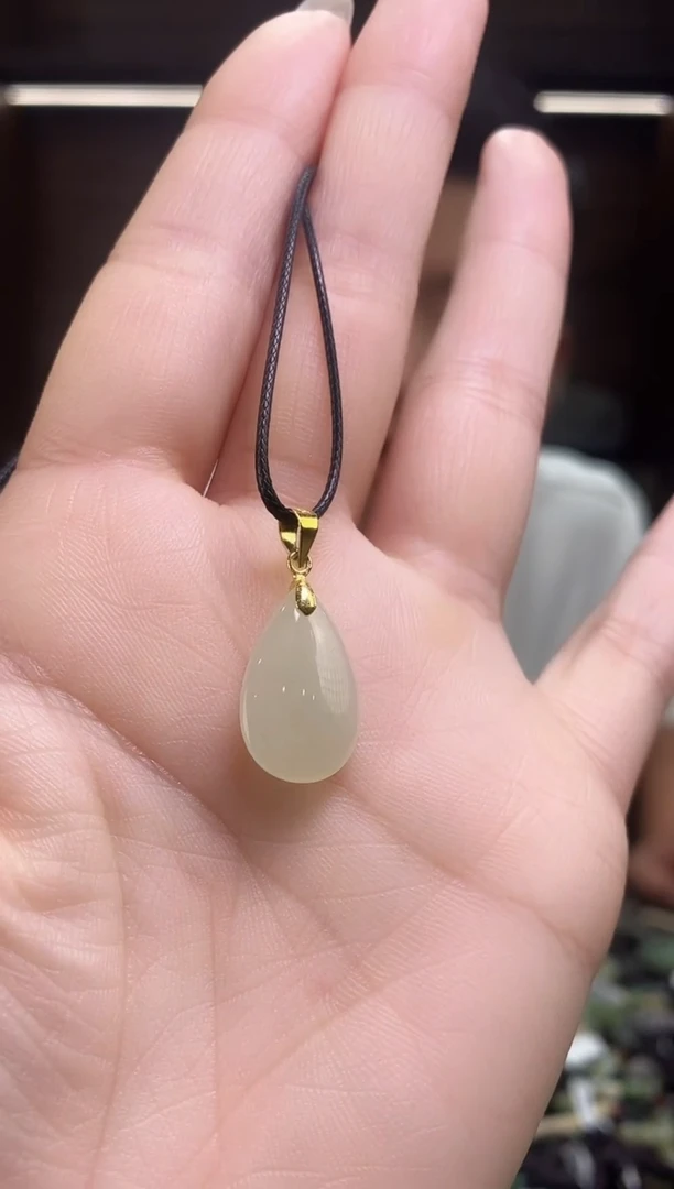 【闪购商品】和田玉颈饰未镶嵌多样性发货，拍一发一